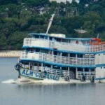 Chalana, de embarcação pantaneira a barco-hotel