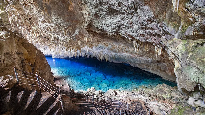 Gruta do Lago Azul: Bonito prepara guias para 2027 com foco em segurança, acessibilidade e geologia