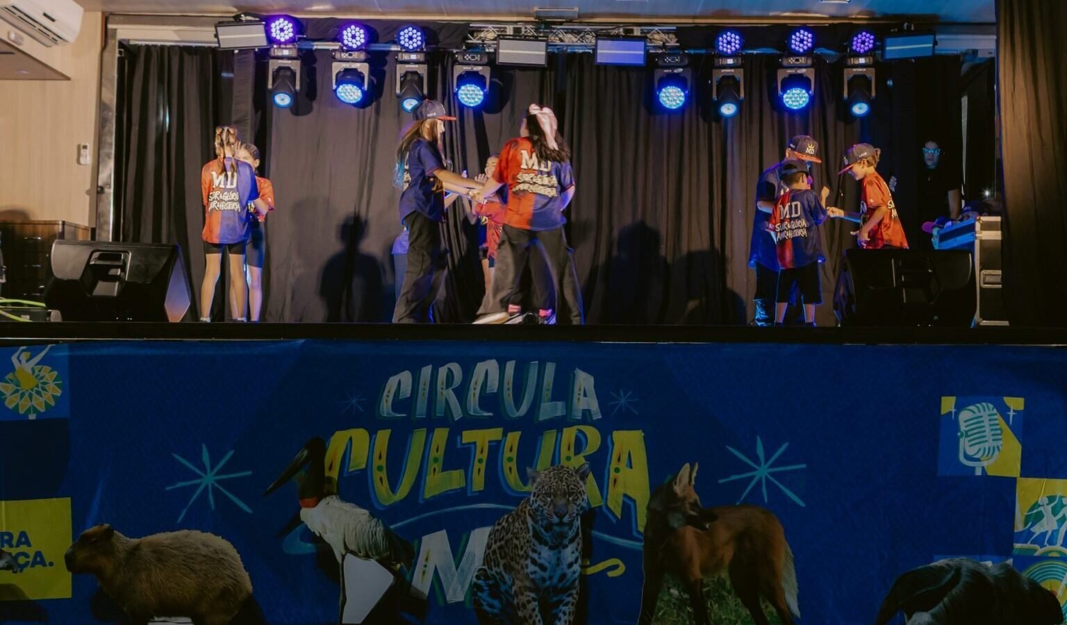 Governo de MS integra Circula Cultura MS à 30ª Festa da Linguiça e democratiza acesso à arte em Maracaju