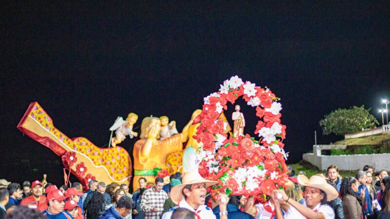 Banho de São João em Corumbá termina com plantio de árvores às margens do rio Paraguai